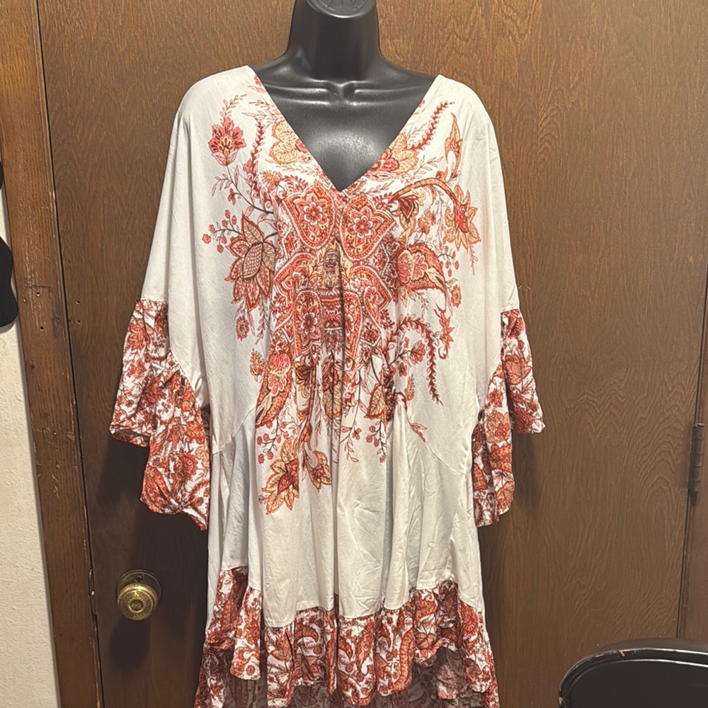 Bohemian Floral V-Neck Tunic - Cream and Red